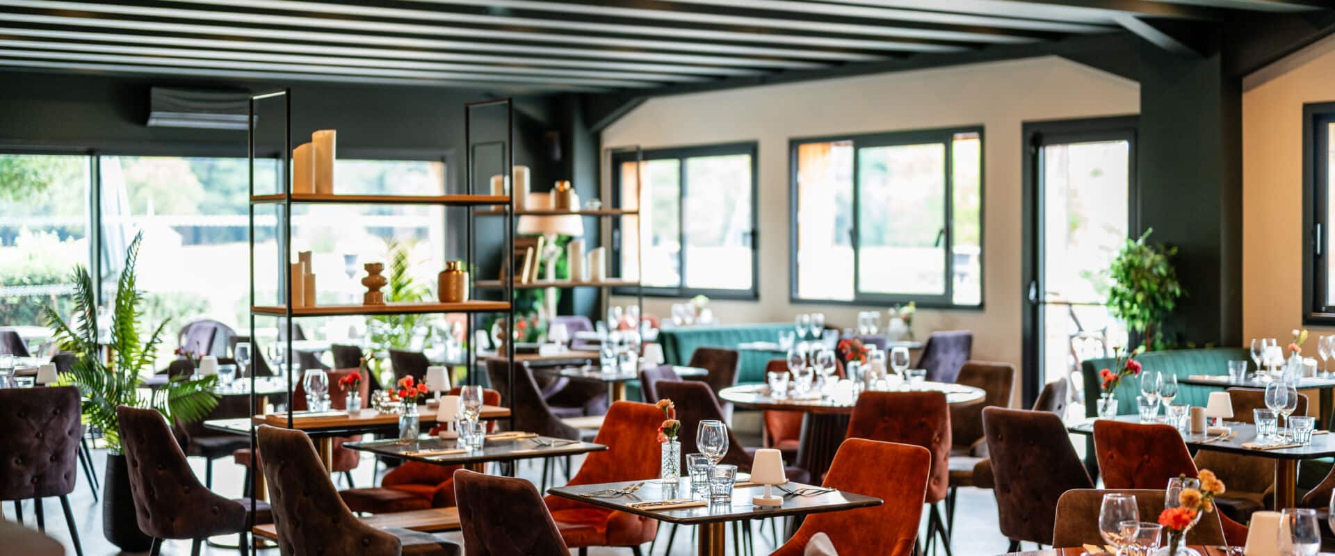 salle de restaurant domaine de roiffé