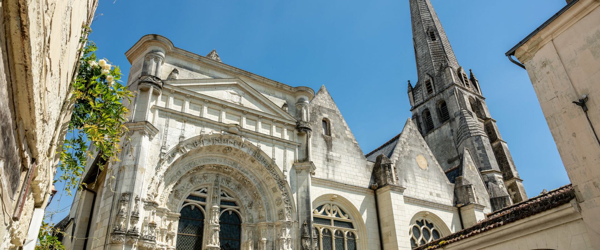 vue église de loundun