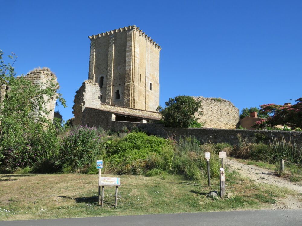 Donjon de Moncontour