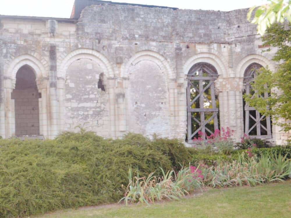 02-Le Prieuré Saint-Jean