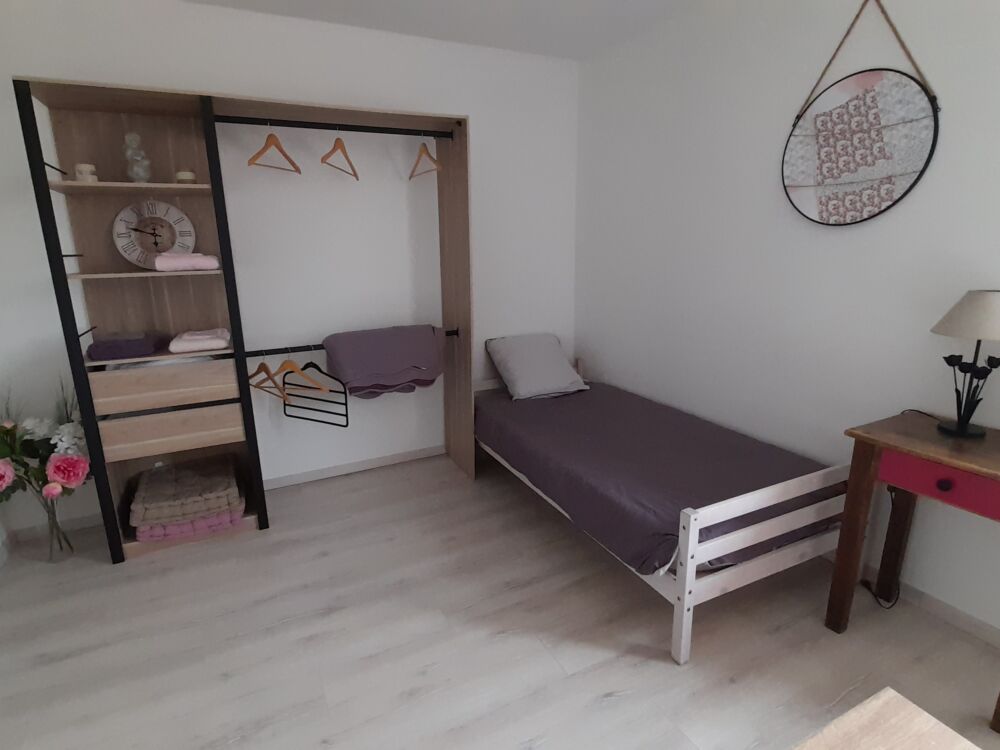 Chambre côté jardin - Gîte le Relais du Mardelon