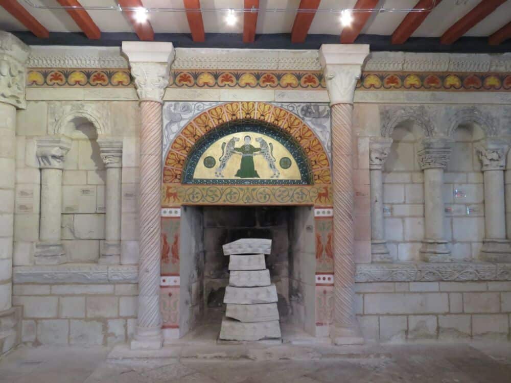 art roman  loudun.JPG_1