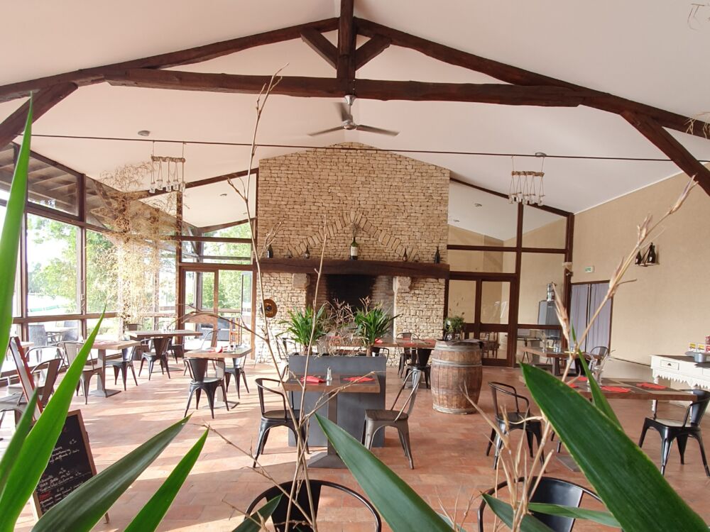 La Salle de restauration_Auberge du Lac_Moncontour